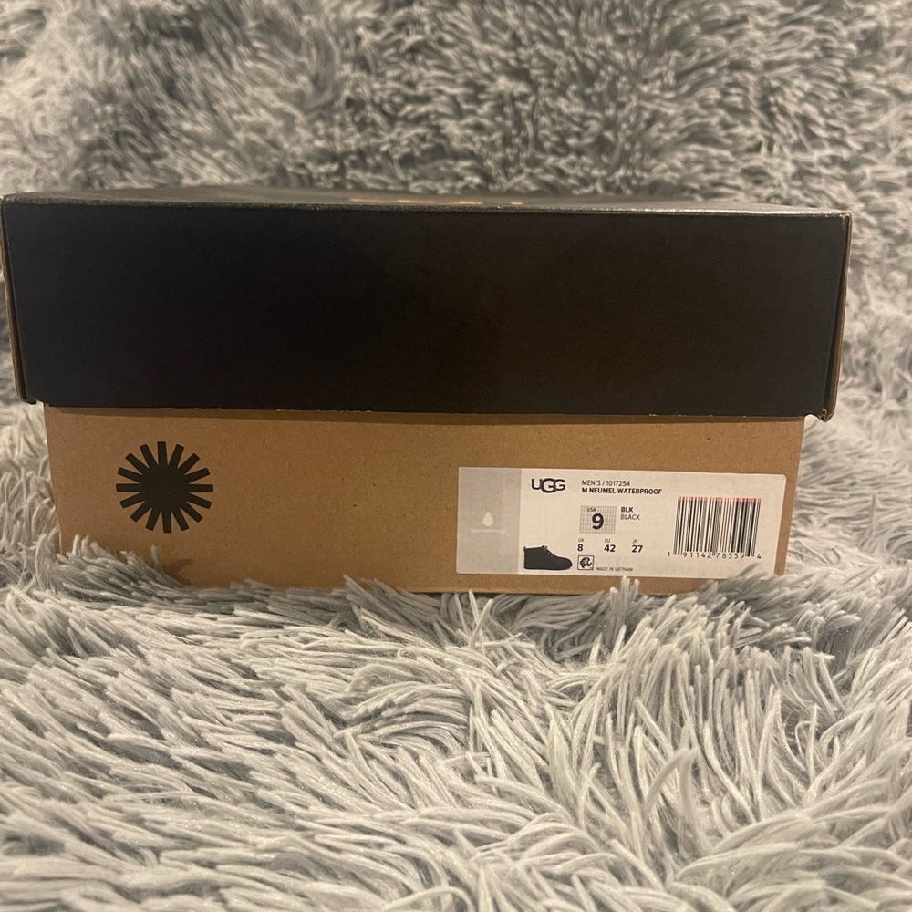 UGG Men’s Neumel Waterproof Boots - Picture 3 of 6